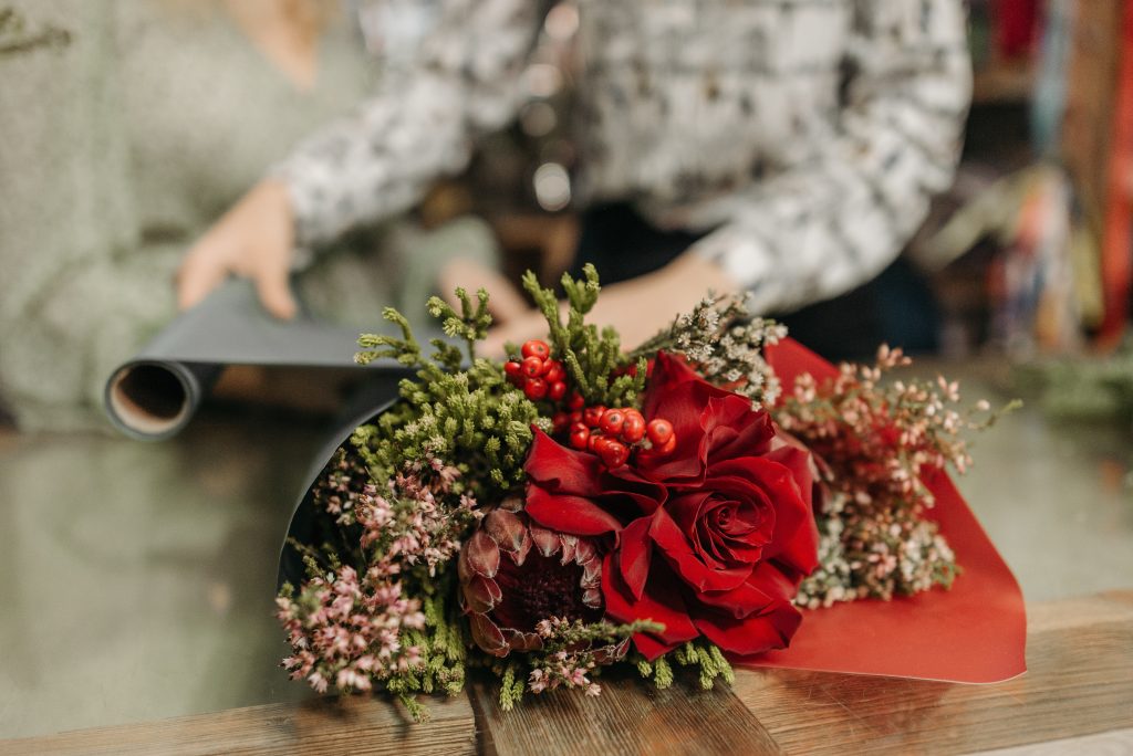flores-rojas-regalo